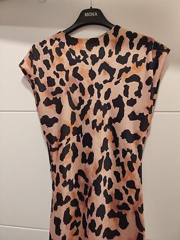 Haljine: Maksi haljina sa leopard printom marke Mona. Haljina ima kratke rukave — 2