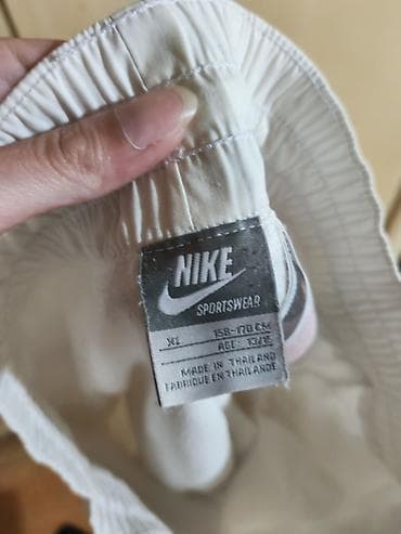 narukvice za devojčice: Nike Sportswear šorts – beli - Model: kratki šorts sa elastičnim — 3