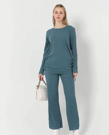 tamno zeleno odelo: Tamno siva S M L XL
1600 na seriju 1900 na komad — 4