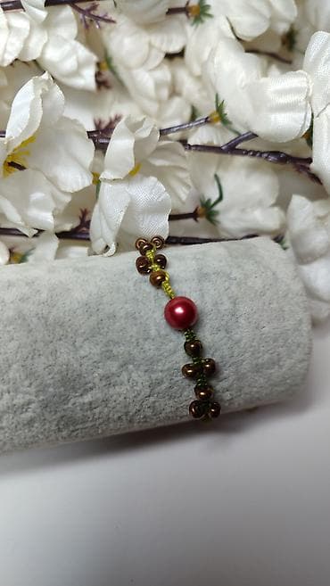 mona kais za torbu: Ručno rađena makrame narukvica sa perlama - Dizajn: tanki makrame — 4