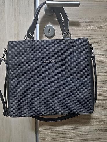 unikat torbe za 600: Elegantna ženska torba – crna, Profashion - Materijal: veštačka koža — 1