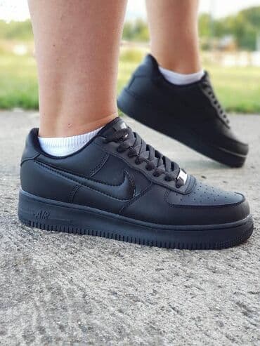 nike air force sa crnim znakom: Patike, veličina - 46 — 1