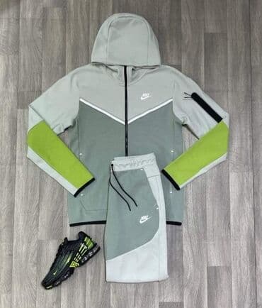 deciji tech fleece: NIKE TECH FLEECE TRENERKA Cena 4400 dinara Velicine 10 12 14 S M L — 1