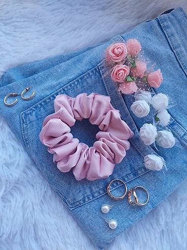 narukvice sa plocicom: Gumica za kosu, Handmade — 6