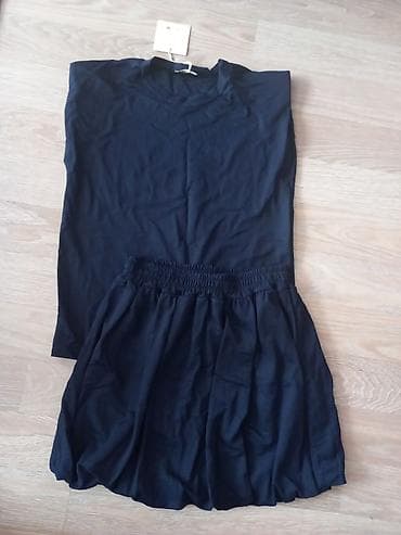 Dukserice: Nov italijanski komplet teget boje, majca sa naramenicama i balon — 1