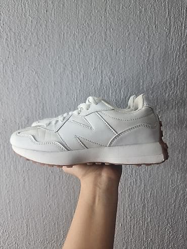 New Balance 327 br.39 — 3