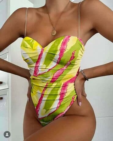 top ispod sakoa: 08. bodi
2200 din — 1