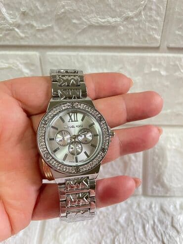 Watches: Classic watch, Michael Kors, Female — 1