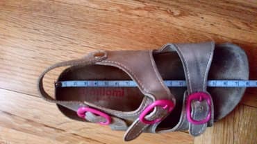 pantalone od vestacke koze: Sandals, Milami, Size - 31 — 3