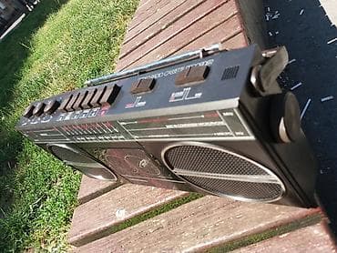 otkup pojacala: Grundig rr325.
ispravan radiokasetofon.
-radi i kaseta. fixno 25e — 3