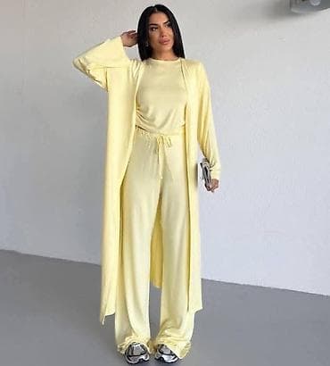 Kompleti: - Novo✨ - Komplet 3/1 ( majica,ogrtac i pantalone) - Duzina pantalona — 2