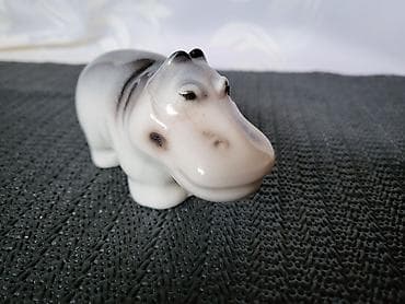 Kutije za odlaganje: Figure nove nilski konj i puz,porcelanske iz 70ih.god. Nove figure — 8