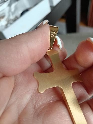 torba za plazu cena: Zlatni privesak – krst sa raspećem (18K GF) - Materijal: 18K GF (gold — 2