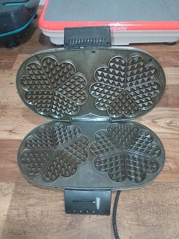 pica pec na plin: Aparat za galete- bakin kolac DVOSTRUKI je potpuno ispravan, u dobrom — 2