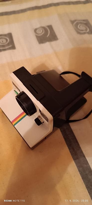 iqos 3 multi boje: Polaroid Land Camera 1000 – instant fotoaparat sa čuvenom “rainbow” — 3