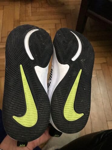opposite vranje: Nike, Veličina - 35, Anatomske — 10