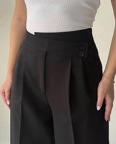 cupave cizme za zimu: Ženske široke pantalone sa visokim strukom
2400din — 7