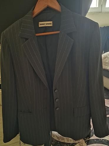 Ženski sako Gerry Weber, klasičan poslovni kroj. - Boja: tamnosiva sa