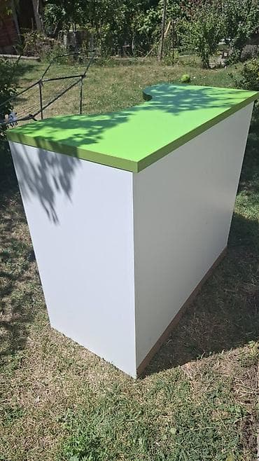 ikea kolica za odlaganje: Radni sto/šank sa talasastim izrezom – zelena — 3