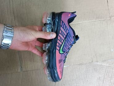 nike react: 41 — 10