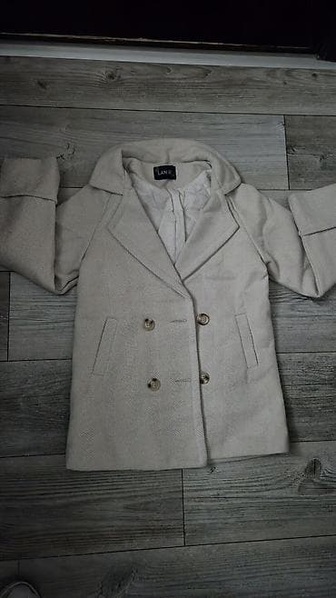 jakne za niske temperature: Lansei ženski kaput, boja svetli bež. Klasičan dvoredni model sa — 1