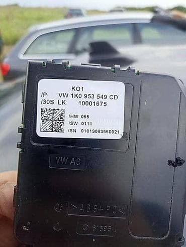 cirada za motor: PROCESOR VOLANA ZA ŠKODA OCTAVIA, SUPERB OD 2008. DO 2012. GOD. - — 2