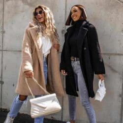 Tedi kaputi – Topli i mekani Cena: 4400 din Veličine: M, L, XL, 2XL na lalafo.rs Tedi kaputi – Topli i mekani Cena: 4400 din Veličine: M, L, XL, 2XL