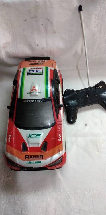 robot na daljinski: Na daljinski Mitsubishi Racer,27 mHz,1:18 (28 cm) svetli napred, bez — 4
