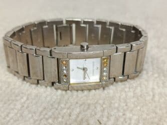 Naočare: Corrine Robson sat, bez ikakvog oštećenja, srebrne boje — 1