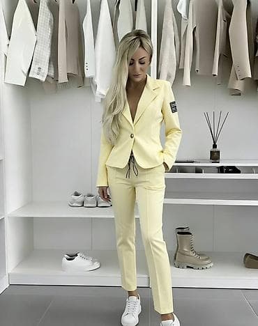 Kape i aksesoari: Komplet: 4000 dinara
Vel: S M L
Porucivanje u DM! 🌟 — 3