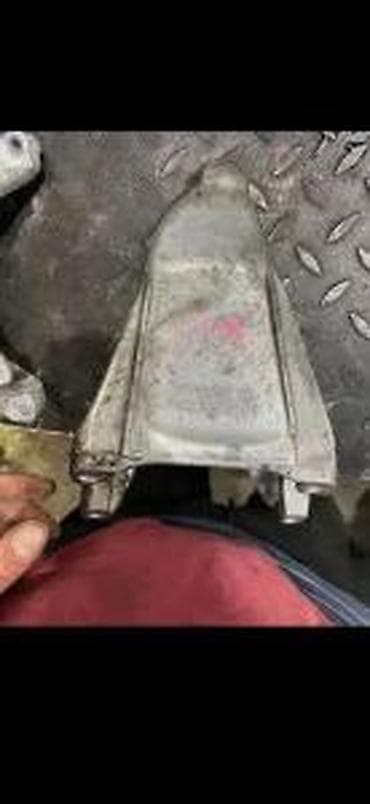 bas ovaj: AUDI Q5 DELOVI NOSAC STOPA MOTORA 8K0199307CB | Audi delovi ZEMUN   — 1