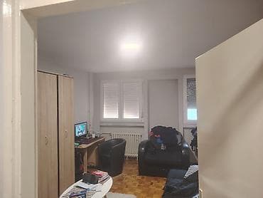 izdavanje stanova bg: U Šapcu, na Trkalištu, prodaje se prazan dvoiposoban stan od 66 — 10