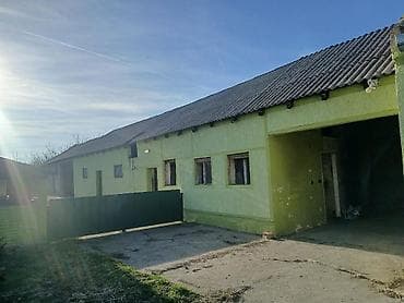 izdajem kucu na cuvanje beograd: Na prodaju prostrano seosko domaćinstvo sa velikim ograđenim placem i — 7