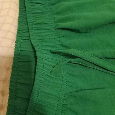 nike tn b: Zelene ženske bermude/široke šorts-pantalone - Kroj: široke nogavice — 2