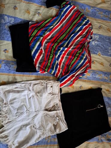 jakne sombor: Ženska modna garderoba – set - Crni bodi sa volanima: off-shoulder — 6