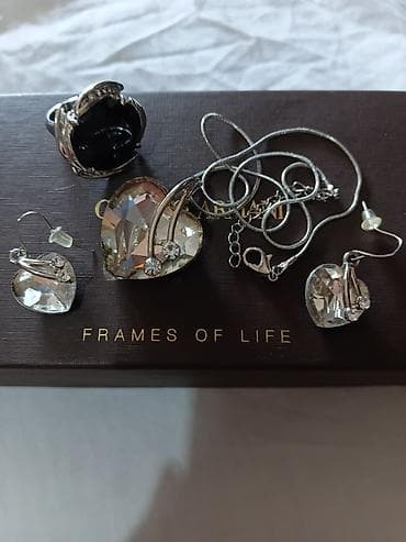 rulet sat cena: Set nakita – ogrlica, minđuše i prsten - Elegantan set sa kristalima — 1