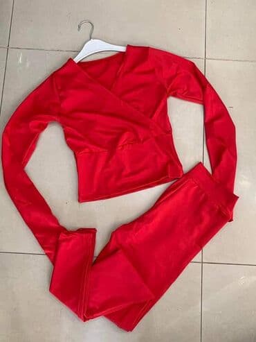 c a kombinezoni: A K C I J A.
Komplet
Likra
1900 din — 2