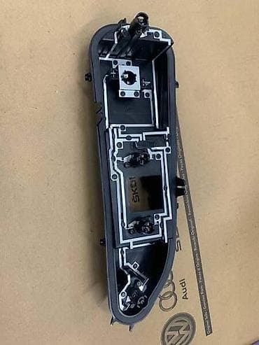 kola za mladence: NOSAC LAMPE DESNOG ZAD SVETLA ZA VOLKSWAGEN UP! - 1S0945258A | Nosac — 2