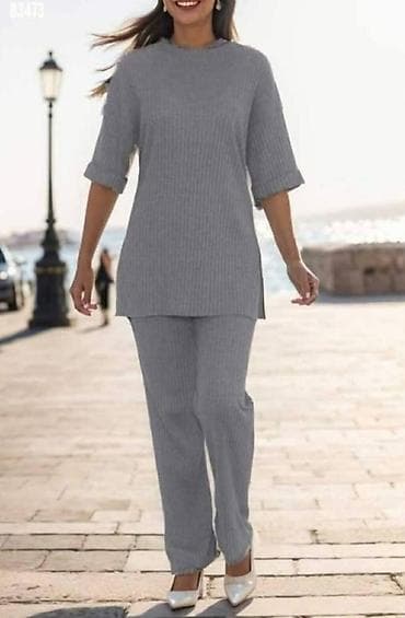 nike sive patike: 06. Komplet rebrasti pamuk
M, L, XL, XXL
Crna i siva boja
2400 din.M — 1