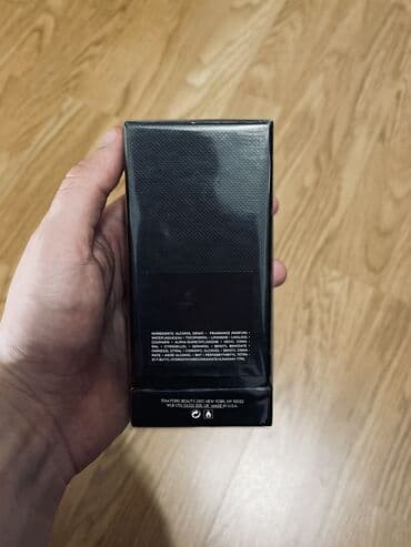 crna torba sa zlatnim lancem: Unisex parfem, Tom Ford, Original — 2