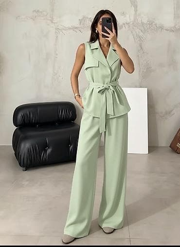 plasticna trska: ✅Ženski komplet – prsluk sa pojasom i široke pantalone
✅3600 din — 3