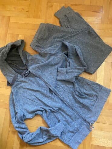 Women's Sweatsuits: Trenerka samo 1000 din plus pokloni gratis — 1