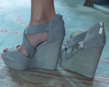 puma papuce sa platformom: Sandals, Michael Kors, 38.5 — 6