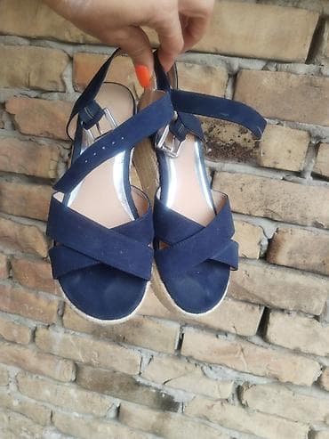 Sandale br. 38, super očuvane. - Model: platform sandale/espadrile -