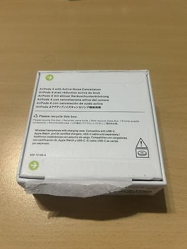 polovni mac racunari: Bežične slušalice sa kutijom za punjenje – AirPods 4 (ANC) - Model — 7