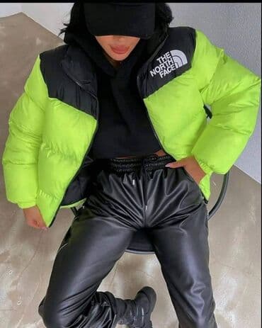 h m ženske jakne: Jakne 4200din
S m l — 1