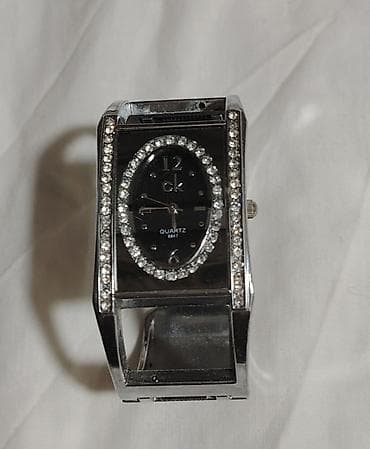 geneva satovi: Ženski kvarcni ručni sat – bangle narukvica - Kućište i narukvica u — 1