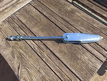 Furniture: Zidni - stubni anker za sajlu. Uku9na dužina ankera 600mm, dužina — 1