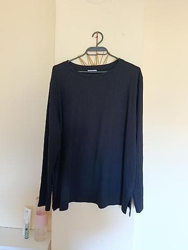 Crna rebrasta majica dugih rukava - Boja: crna - Kroj: ravna silueta