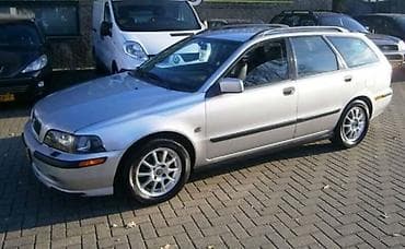 VOLVO V40 2002. GOD. - KOMPLETAN AUTO U DELOVIMA | Polovni delovi na lalafo.rs VOLVO V40 2002. GOD. - KOMPLETAN AUTO U DELOVIMA | Polovni delovi